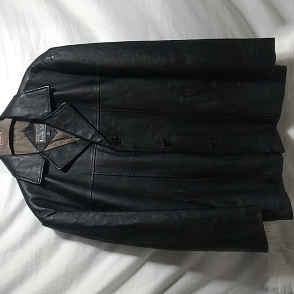 SALE! Cougar Leather Classy Gently Worn Button Up Jacket Sz.L